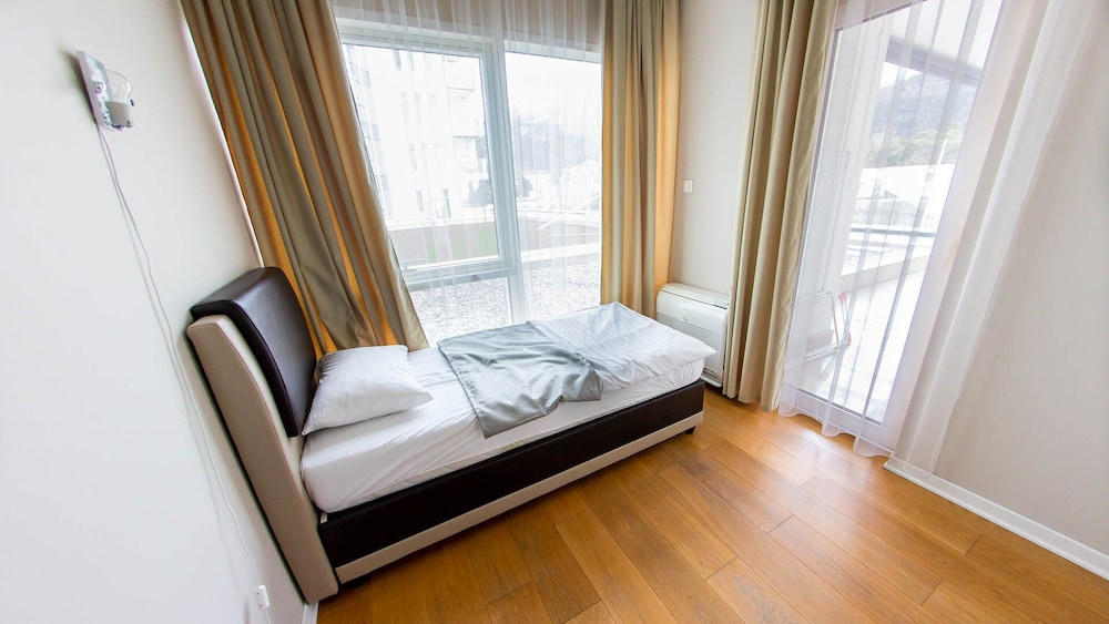 Apartment, 3 Bedrooms photo 2