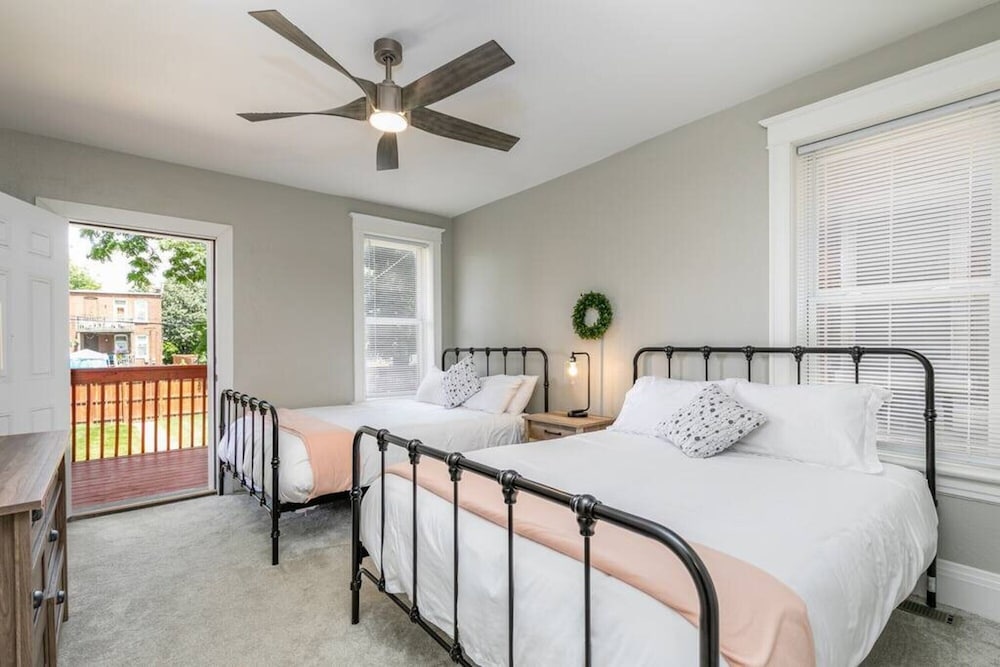 Exclusive Condo, 2 Bedrooms, City View photo 2