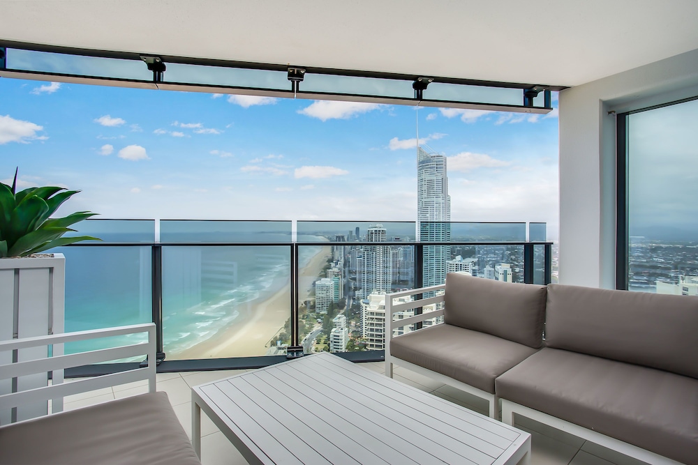 2 Bedroom Ocean View Apartment - Photo 4