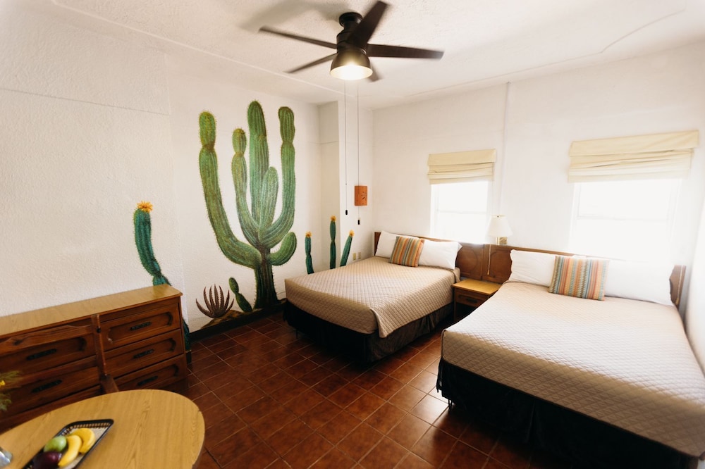 Classic Quadruple Room, Multiple Bedrooms photo 3