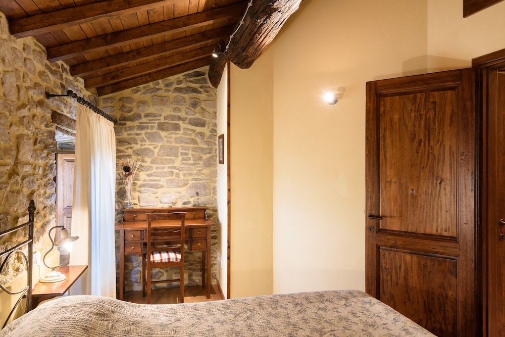 Standard Apartment, 2 Bedrooms, Patio, Valley View photo 2