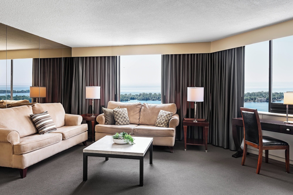 Suite, 1 Bedroom, Lake View