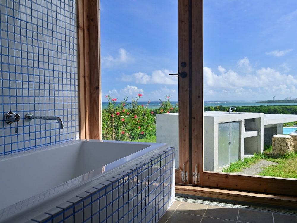 Luxury Villa, Balcony, Ocean View photo 3