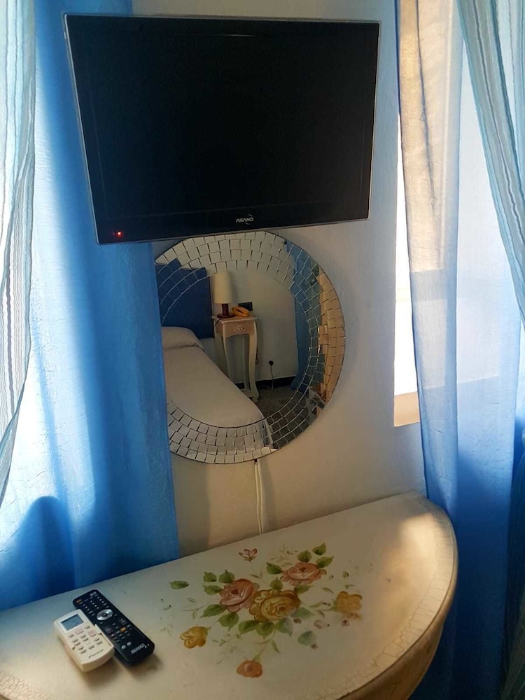 Economy Single Room photo 2