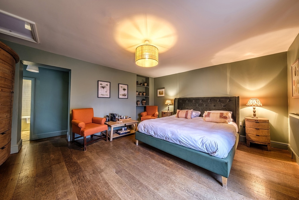 Premium Double Room (Pet Friendly)