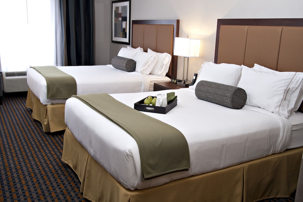 Suite, Multiple Beds photo 2
