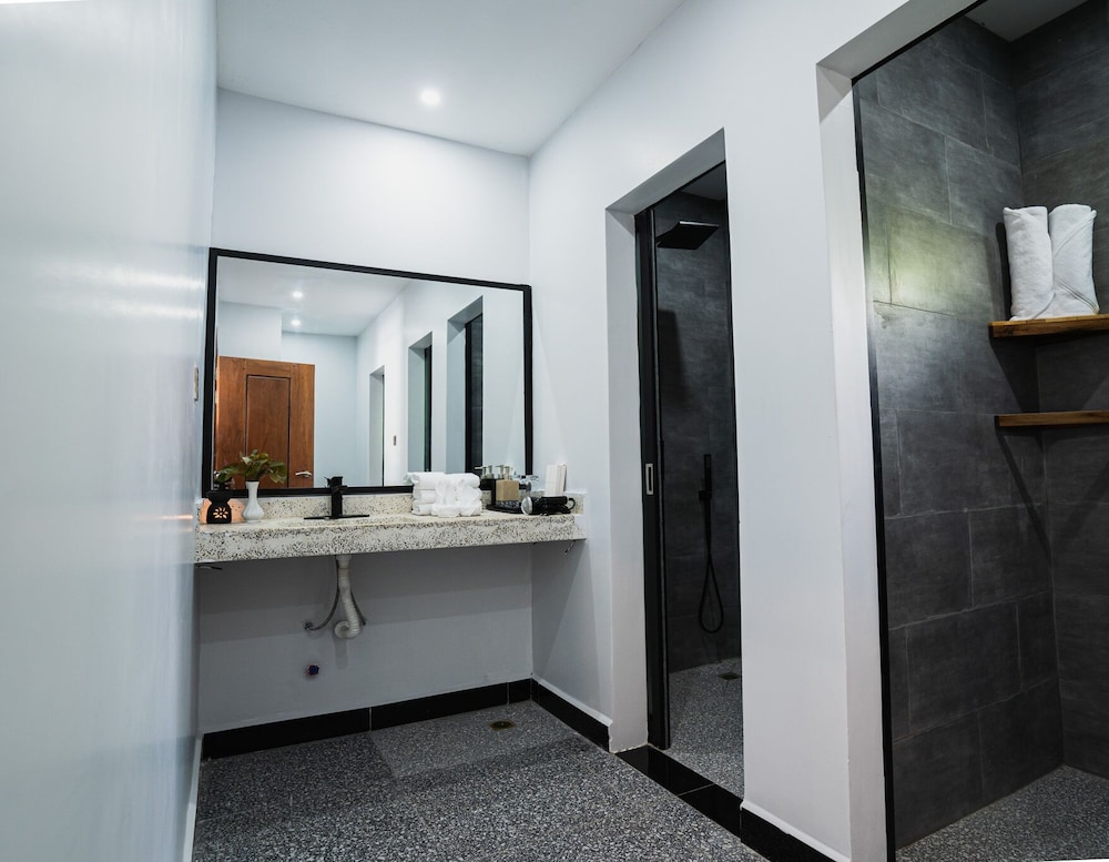 Family Triple Room - Photo 13