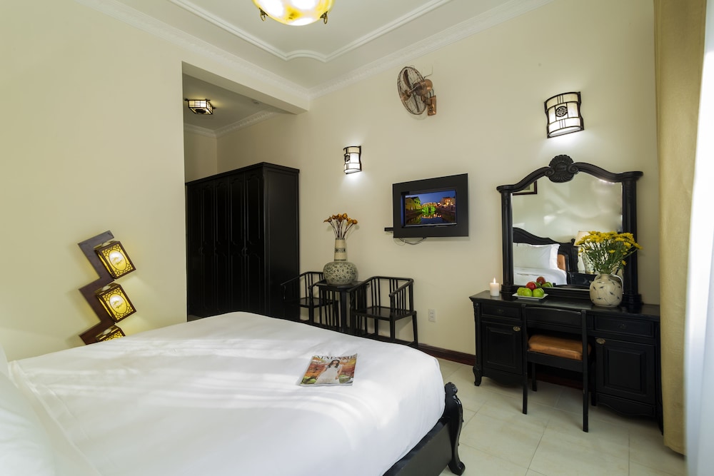 Deluxe Double Room, 1 King Bed, Balcony