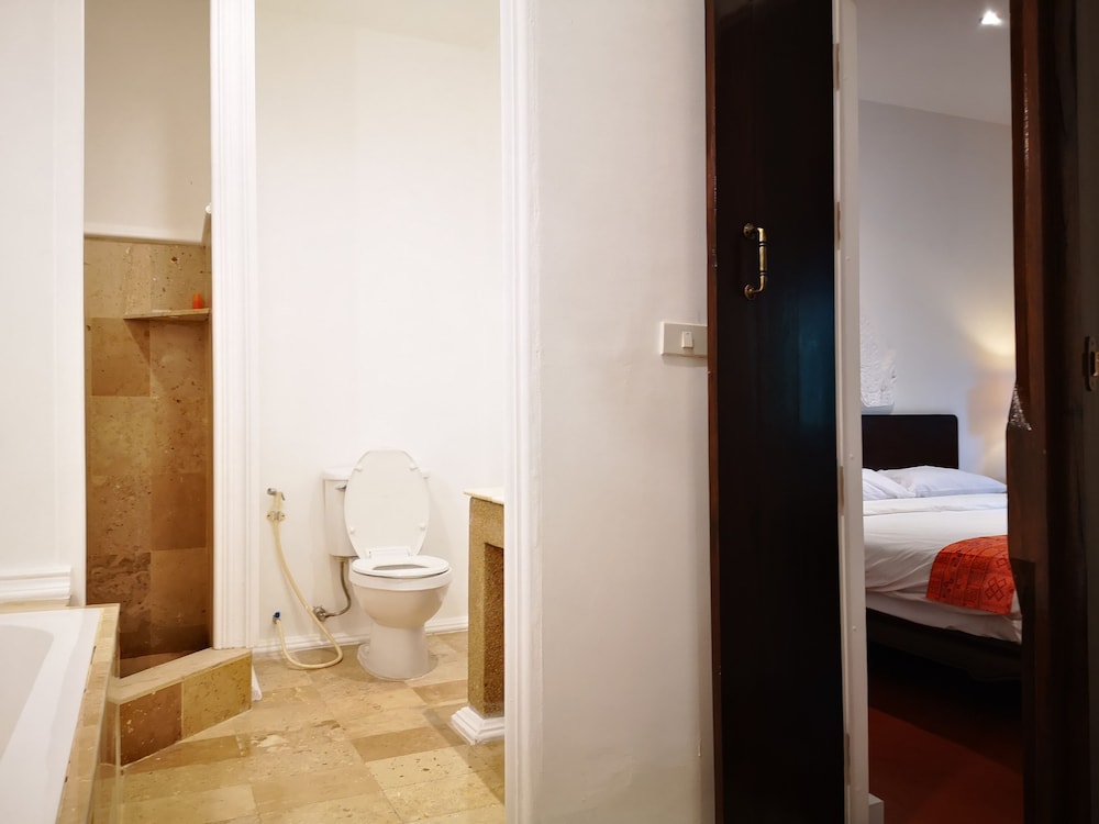 Super Deluxe Room with Shower photo 2