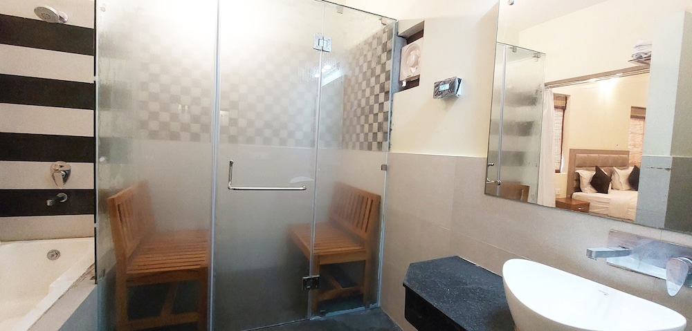Luxury Suite photo 3