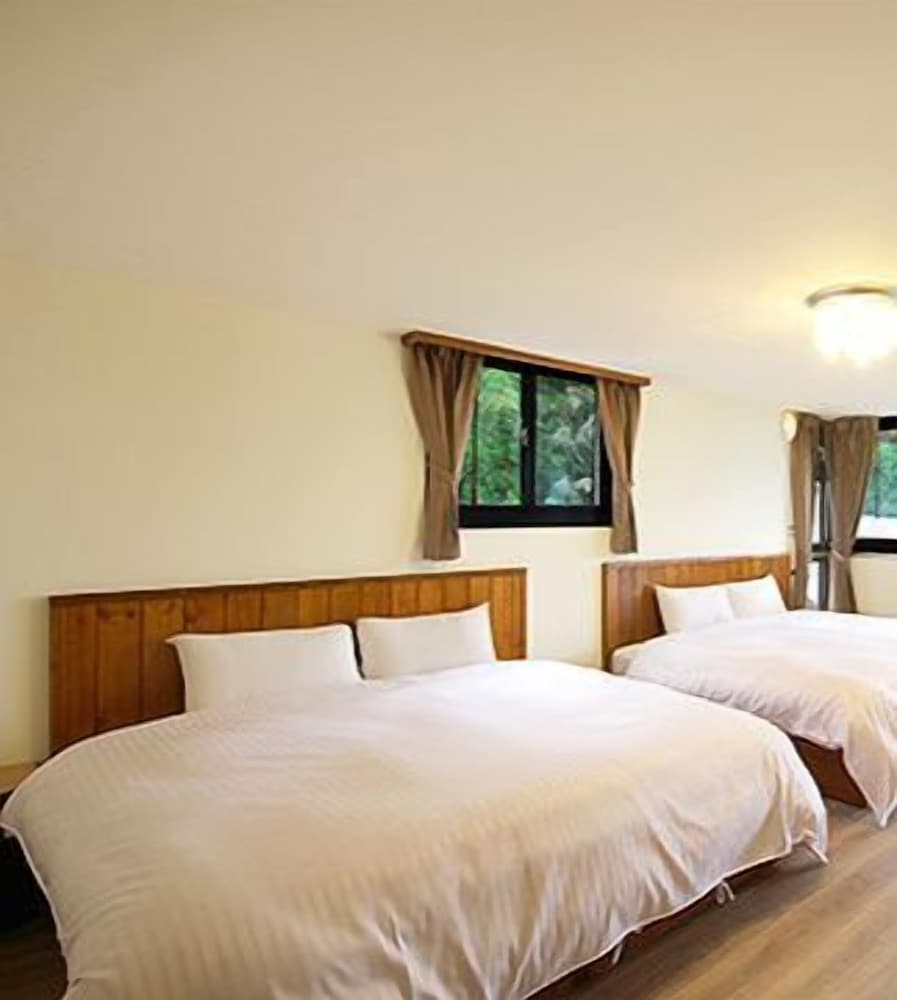 Comfort Quadruple Room, 2 Double Beds, Resort View (M)