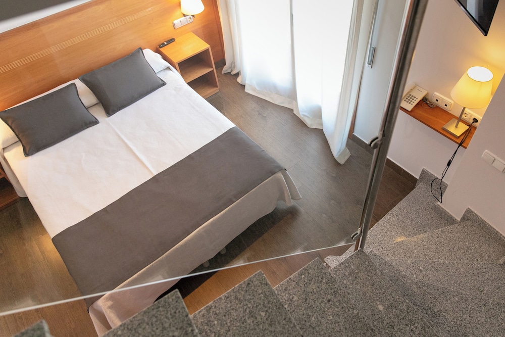 Apartment, 2 Bedrooms (Duplex - 5 adults) photo 3