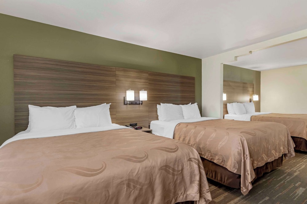 Room, Multiple Beds, Accessible, Non Smoking - Photo 2
