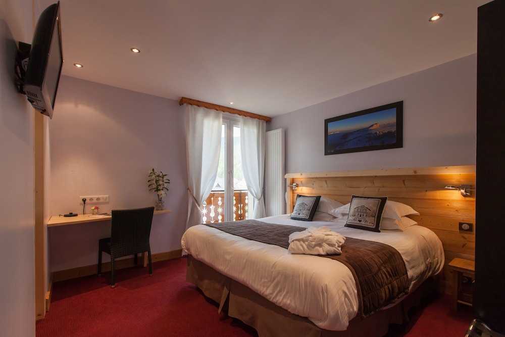 Exclusive Triple Room, Mountain View photo 3