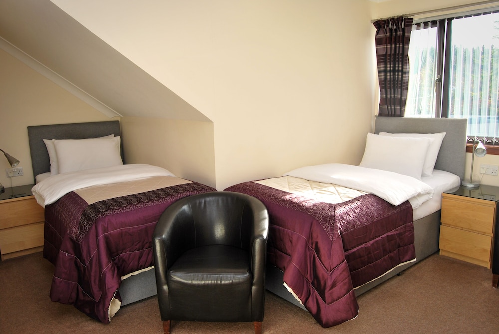 Twin Room, Private Bathroom