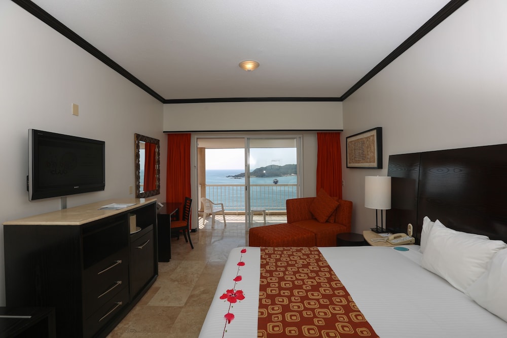 Deluxe Room, Balcony, Sea View - Photo 3