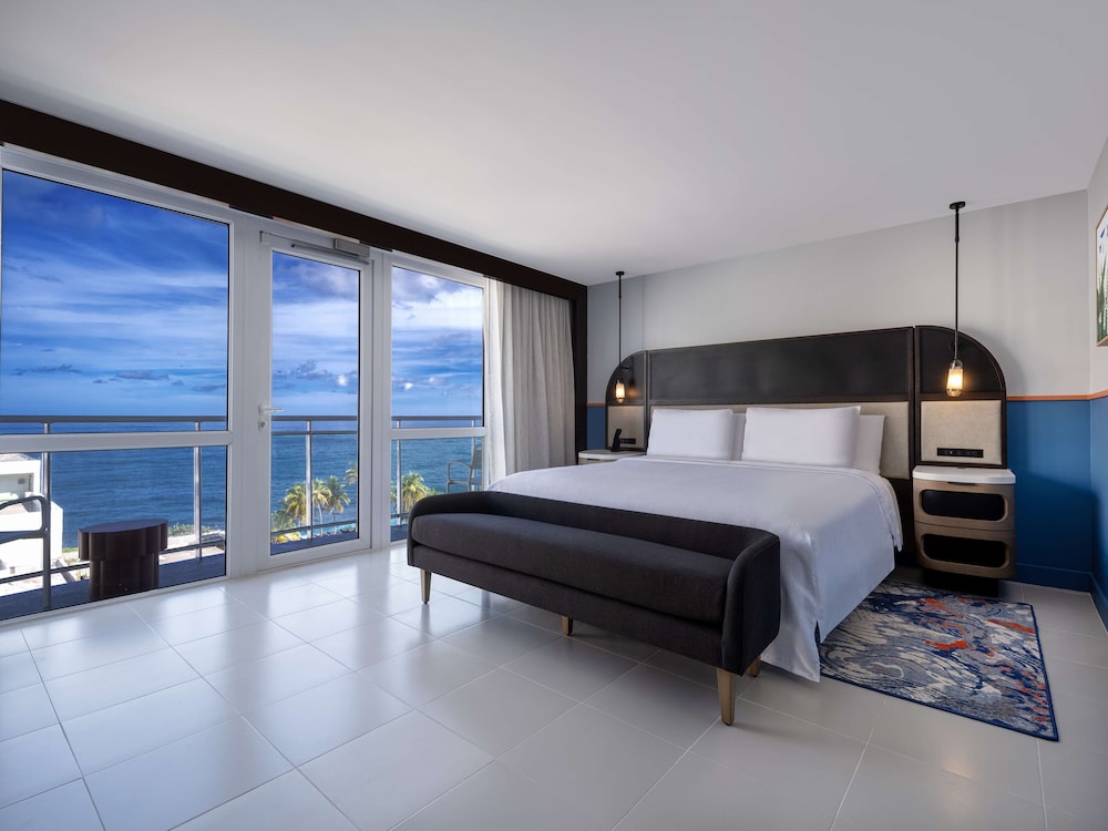 Suite, 1 King Bed, Ocean View - Photo 4
