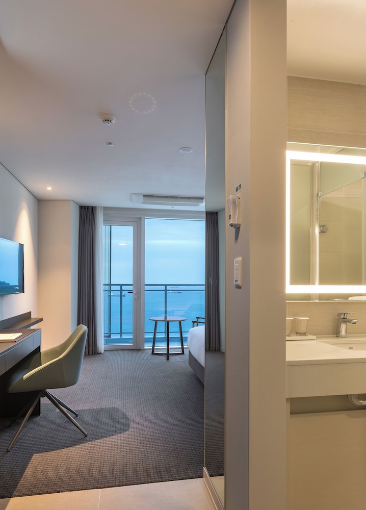 Ocean Suite Terrace - Photo 2