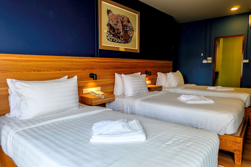 Classic Triple Room, 3 Twin Beds photo 3