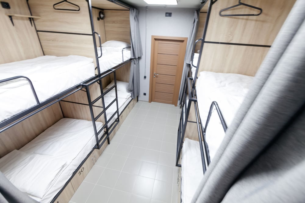 Bed in 8-Bed Dormitory Room for men photo 3