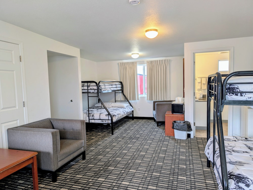 Room, Multiple Beds photo 1