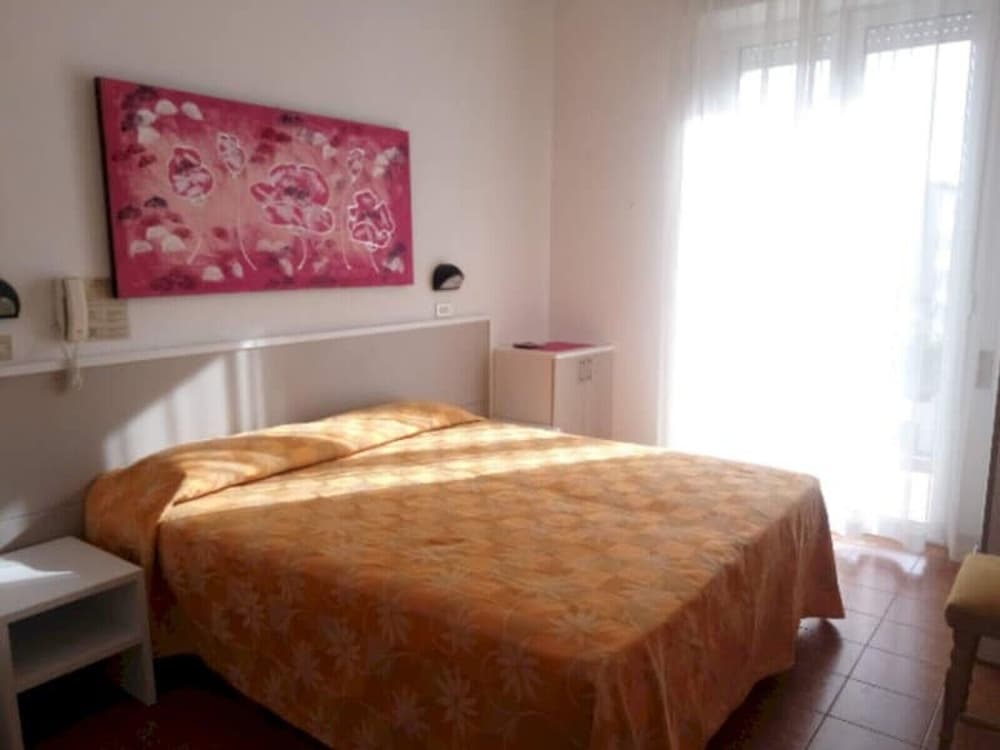 Economy Double Room - Photo 1