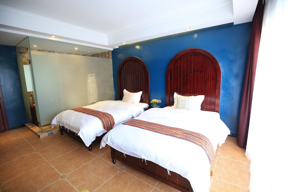 Signature Twin Room photo 2