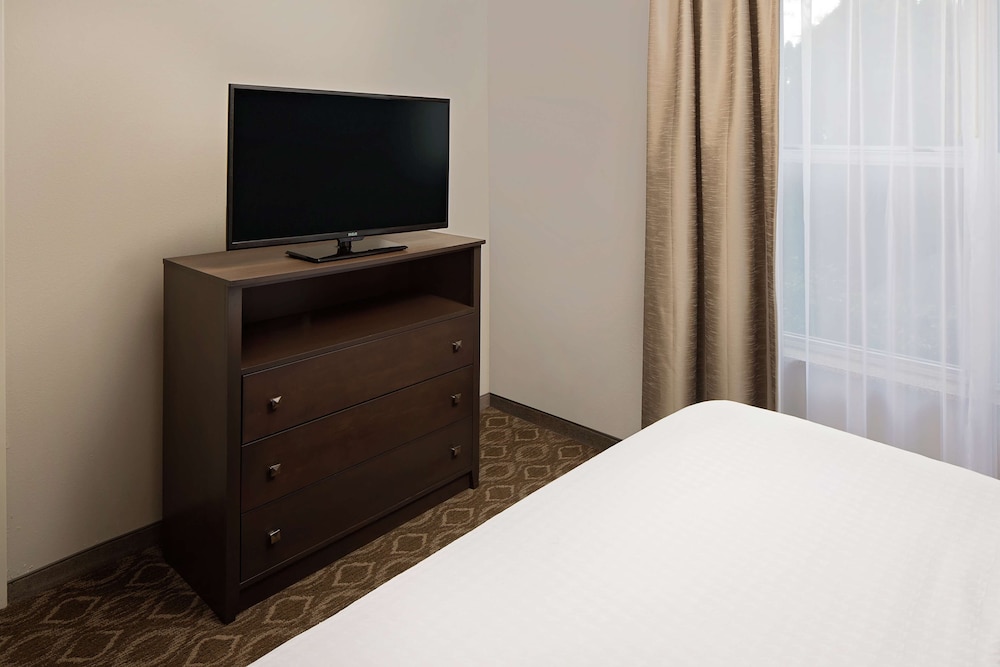 Suite, Accessible, Bathtub (Mobility & Hearing) - Photo 2