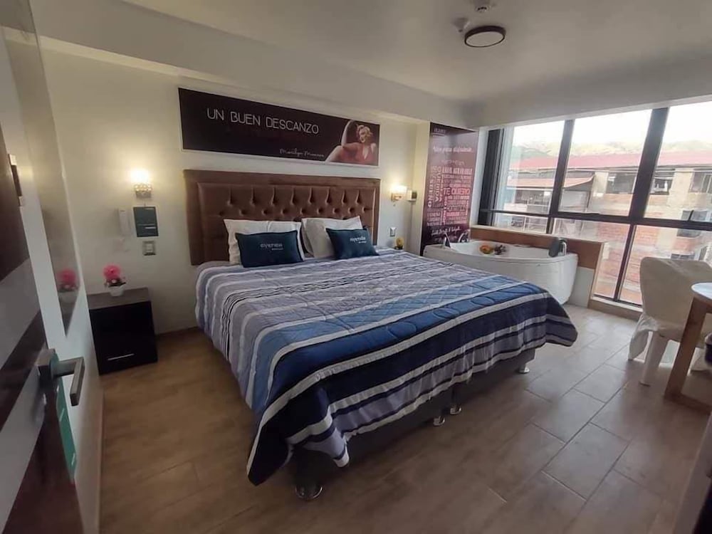 Grand Suite, City View