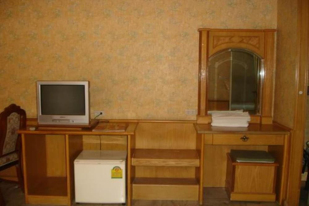 Standard Twin Room photo 3