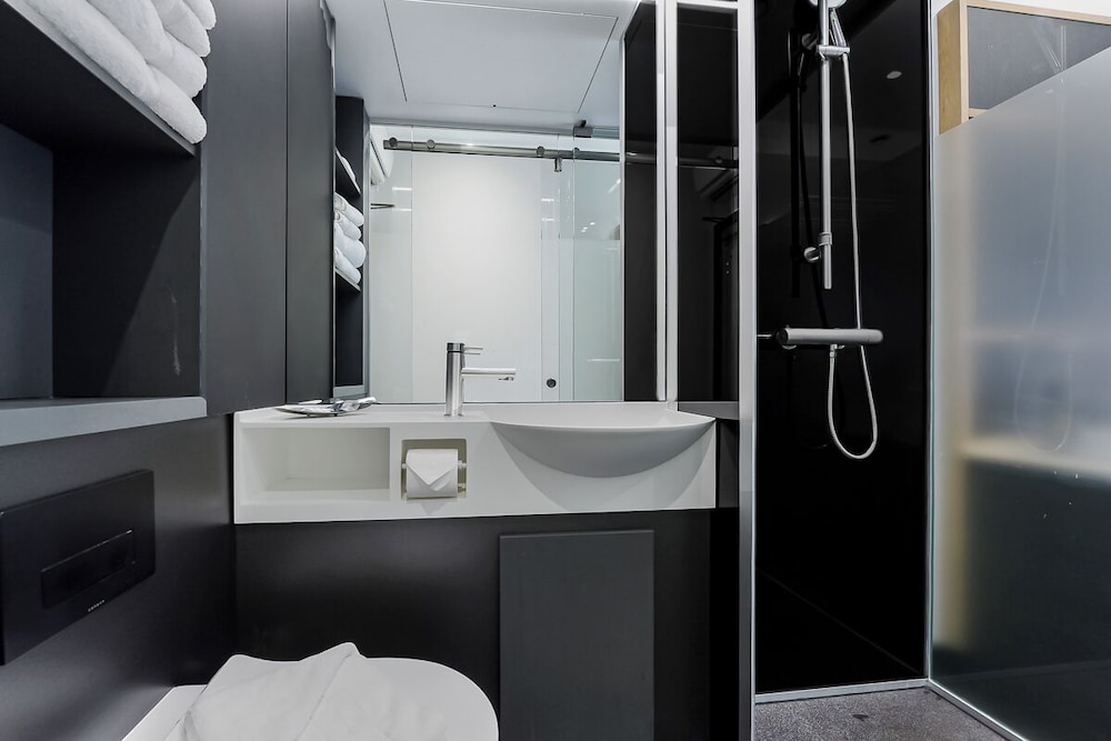 The Z Hotel Trafalgar - Photo 33