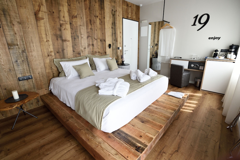 Superior Double Room, City View photo 1