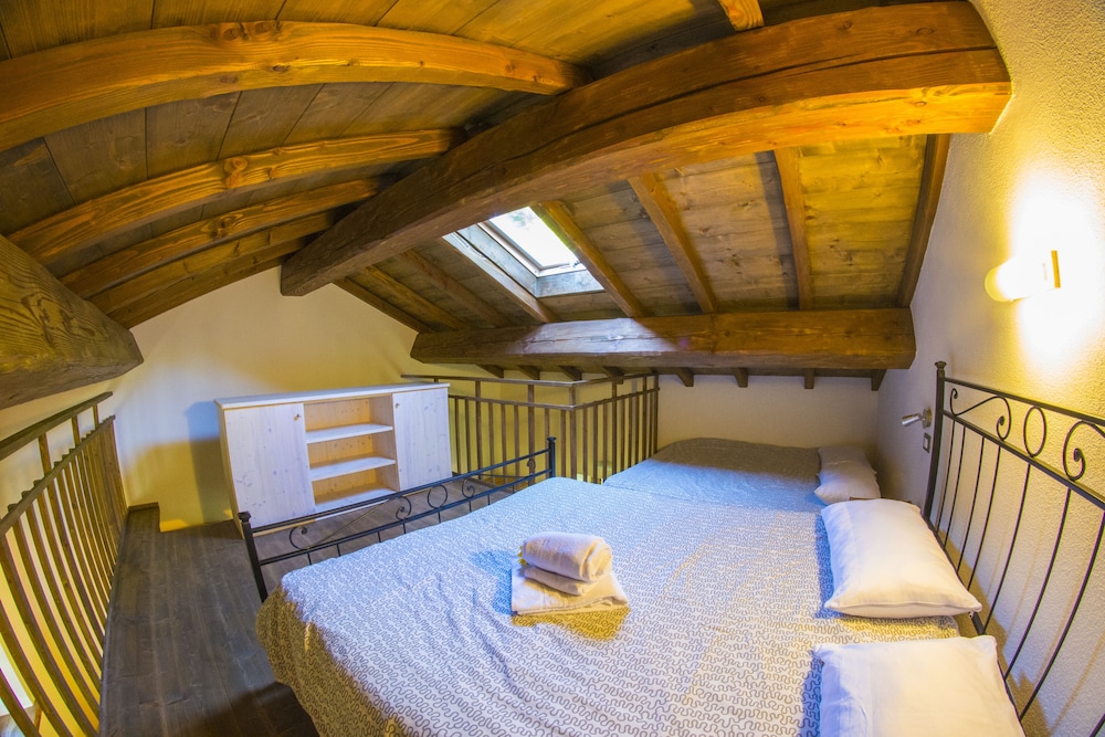 Duplex, 1 Bedroom photo 2