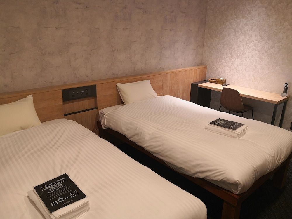 Deluxe Twin Room, Non Smoking photo 2