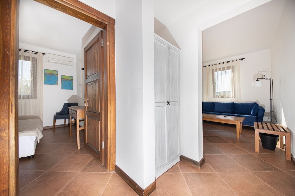 Suite, Sea View photo 1