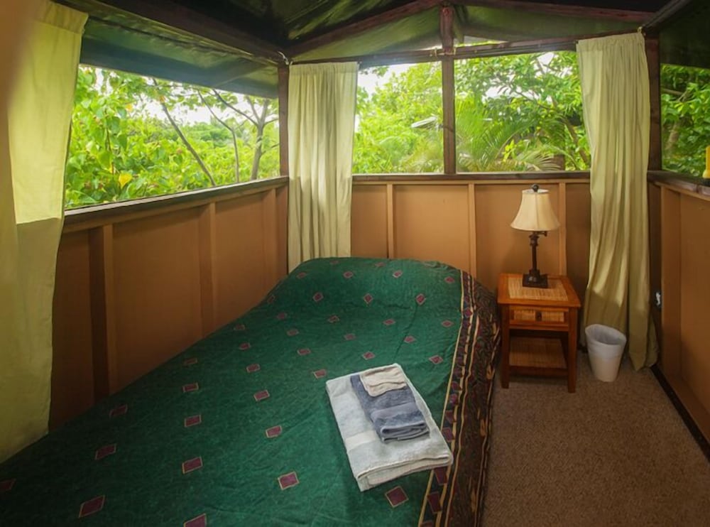 Basic Cabin (Milo 2) photo 1