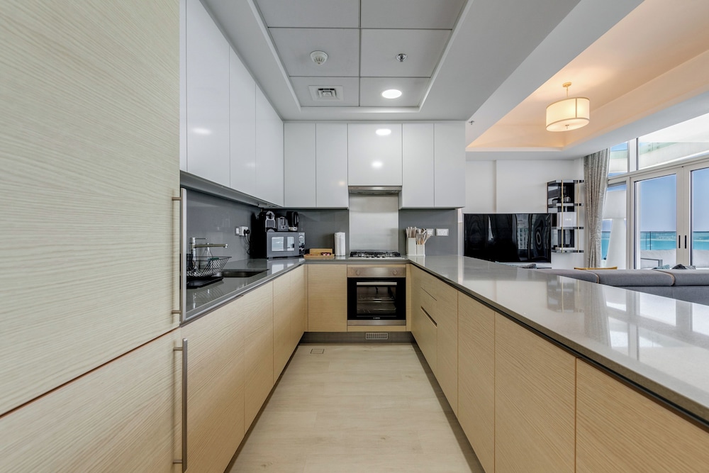 Elite Apartment, 2 Bedrooms, Sea View, Beachfront photo 3