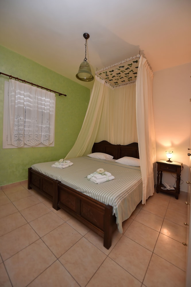 Superior Double or Twin Room(with outdoor hot tub) photo 2
