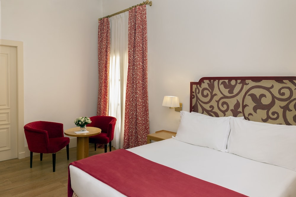 Deluxe Double Room, Patio - Photo 1
