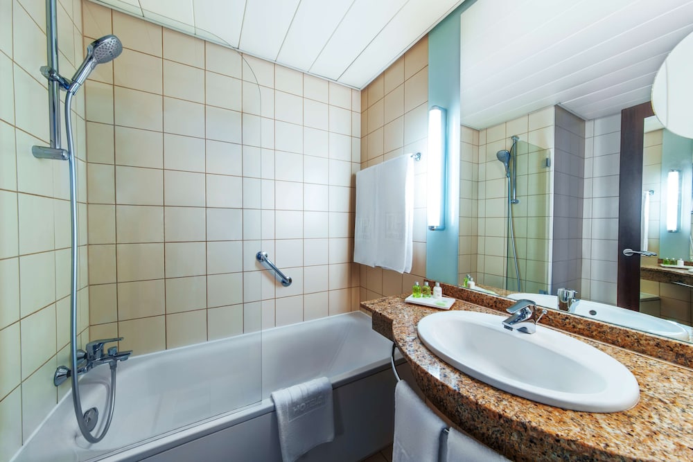 Standard Room, Terrace (Extra Bed 3 adults) thumbnail 6