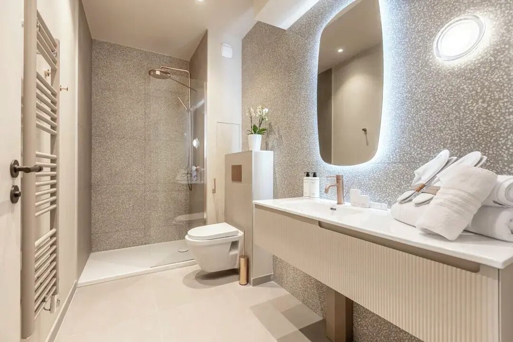 Junior Suite with Balcony photo 3