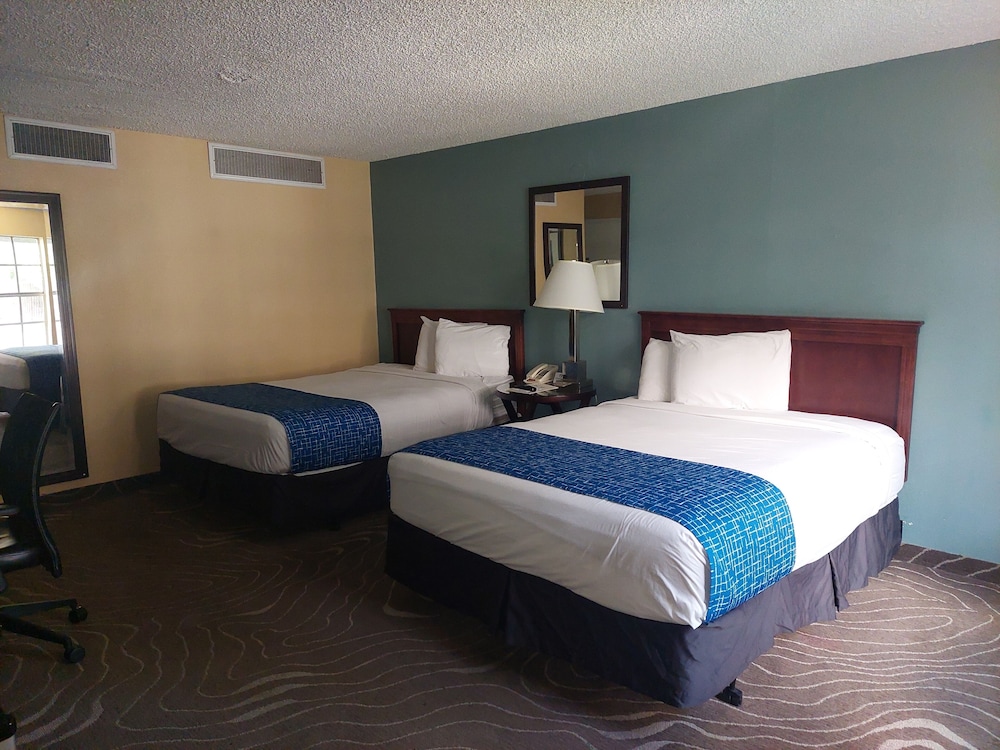 Economy Double Room photo 2