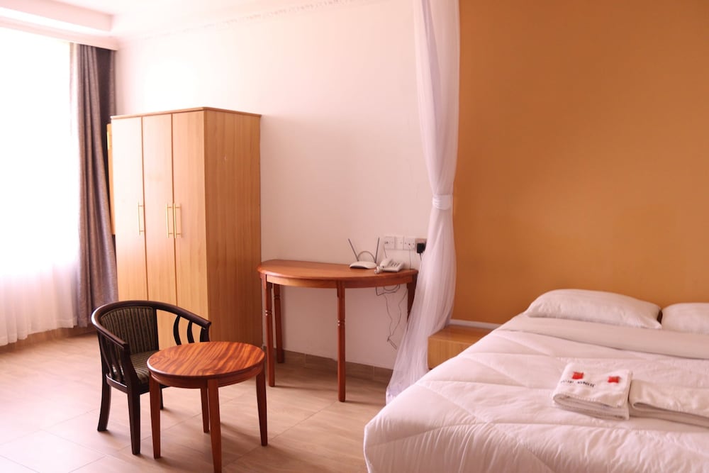 Family Room, 2 Bedrooms