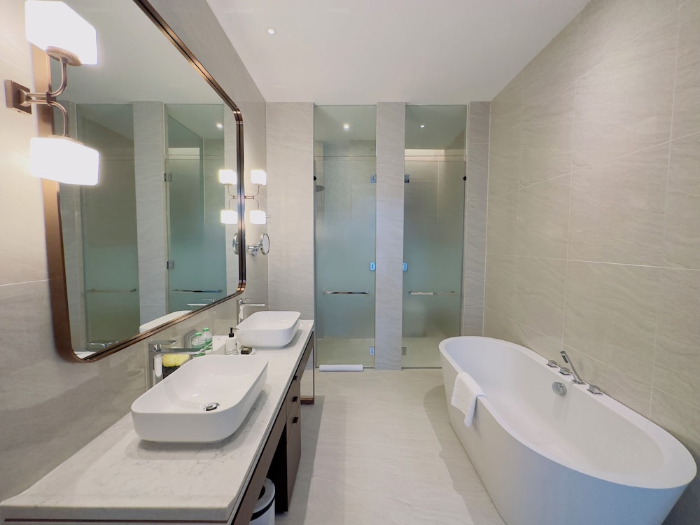 SILQ Penthouse (With Plunge Pool) photo 2