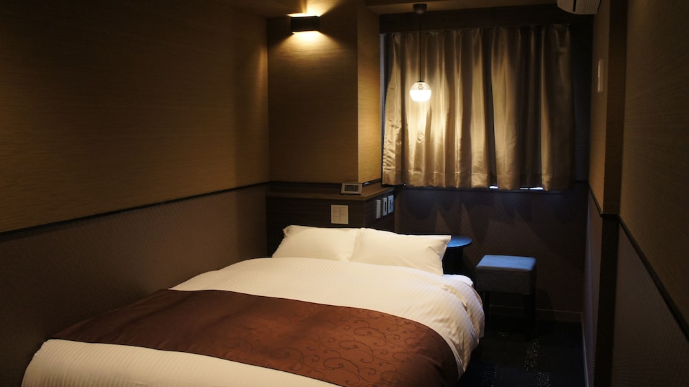 Double Room (With a Bathtub) photo 2
