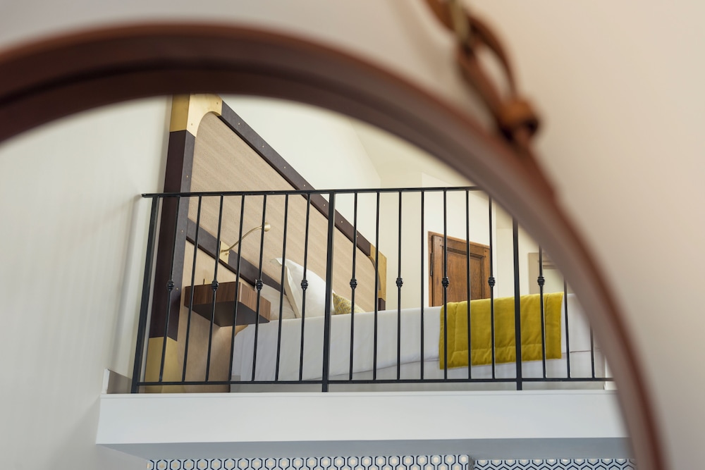 Suite, Multiple Beds, Balcony photo 3