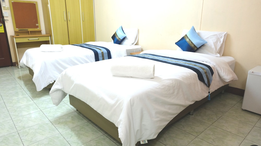 Double or Twin Room photo 2