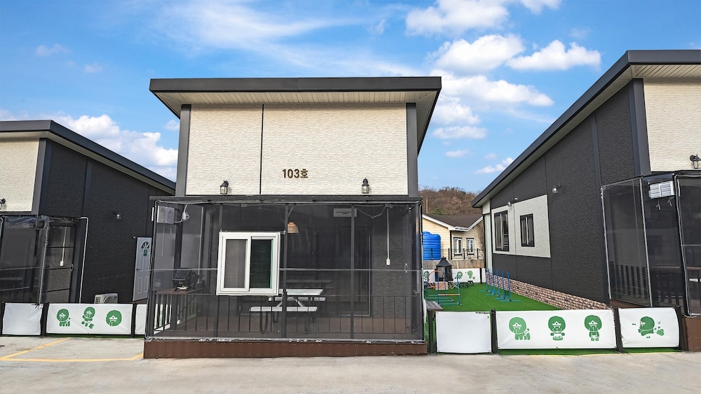 Basic Room, 1 Bedroom (Poodle103)