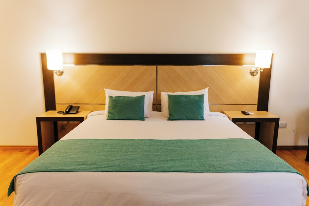 Executive Room - Photo 3