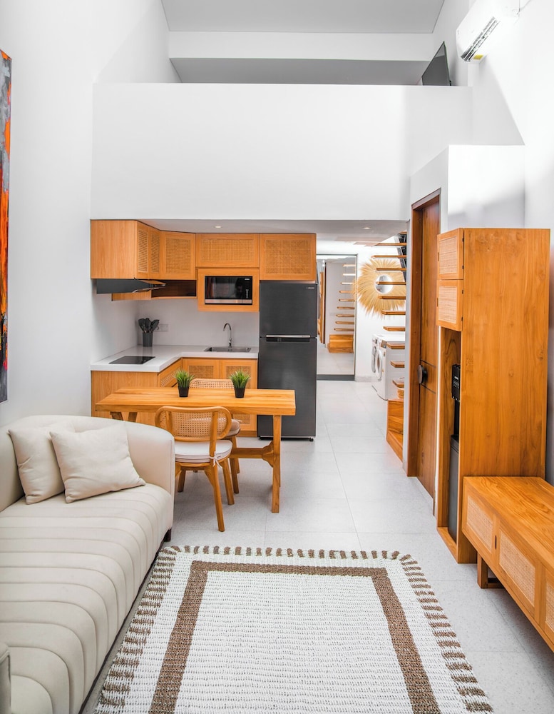 Premier Apartment, Balcony